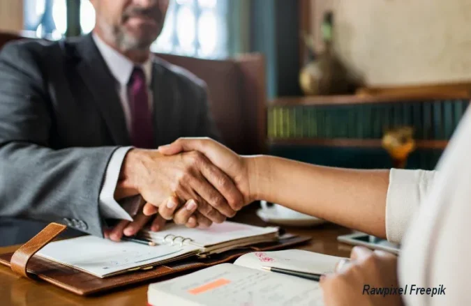 Confiança e transparência: entenda a importância de uma boa relação advogado-cliente