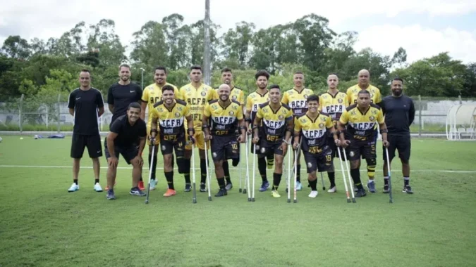 Acre Clube apresenta único time de futebol para amputados na capital paulista