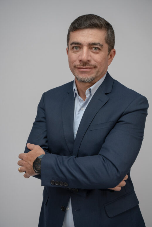 Robison Serafim é o novo Chief Marketing Officer (CMO) da UPL Brasil Robison Serafim é o novo Chief Marketing Officer (CMO) da UPL Brasil