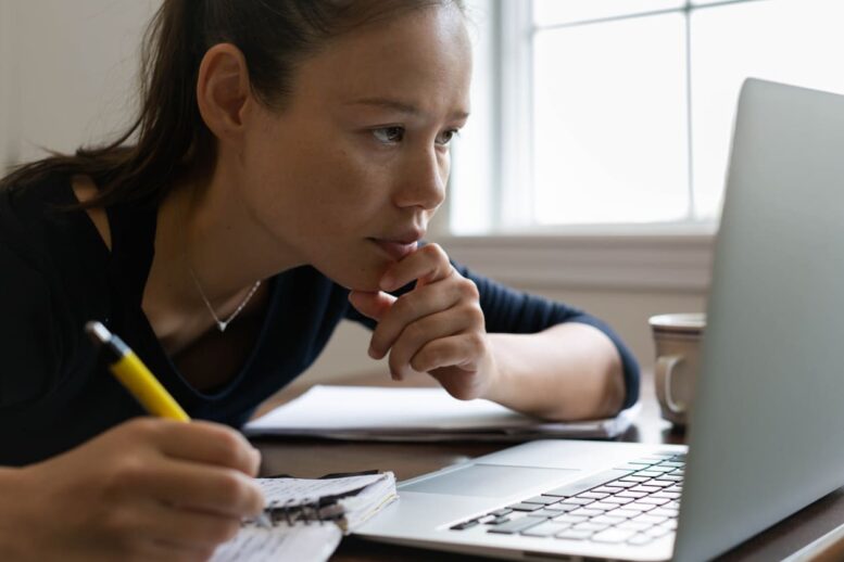 Educação: inteligência artificial pode prejudicar a motivação durante o estudo, dizem 10% dos brasileiros Educação: inteligência artificial pode prejudicar a motivação durante o estudo, dizem 10% dos brasileiros