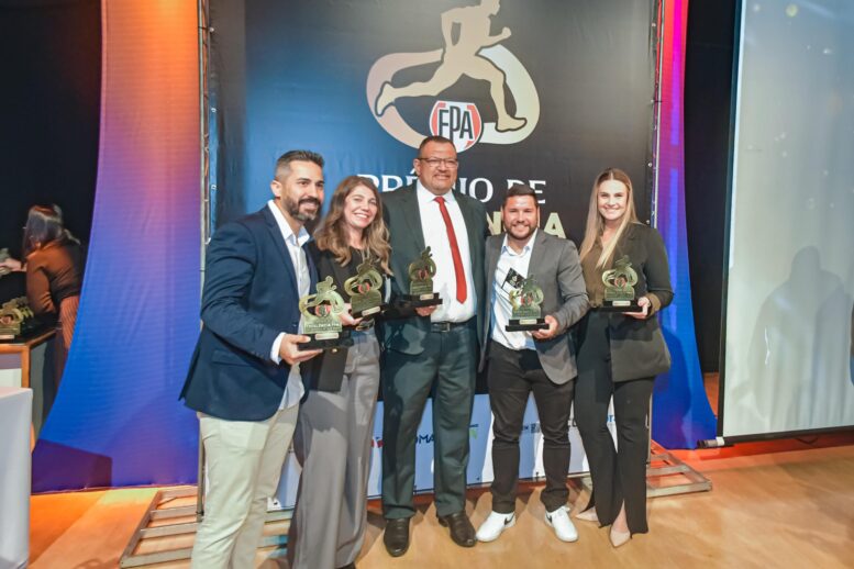 Chelso Sports recebe cinco troféus no Prêmio de Excelência da Federação Paulista de Atletismo Chelso Sports recebe cinco troféus no Prêmio de Excelência da Federação Paulista de Atletismo
