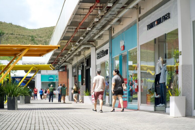 Recife Outlet inaugura nova operação em acessórios Recife Outlet inaugura nova operação em acessórios