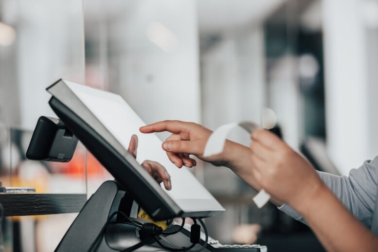 Dicas essenciais para pequenos empreendedores otimizarem suas operações e reduzirem custos