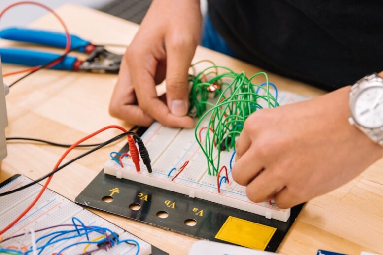 Estácio amplia portfólio em Porto Alegre e passa a oferecer cursos técnicos de Nível Médio Estácio amplia portfólio em Porto Alegre e passa a oferecer cursos técnicos de Nível Médio