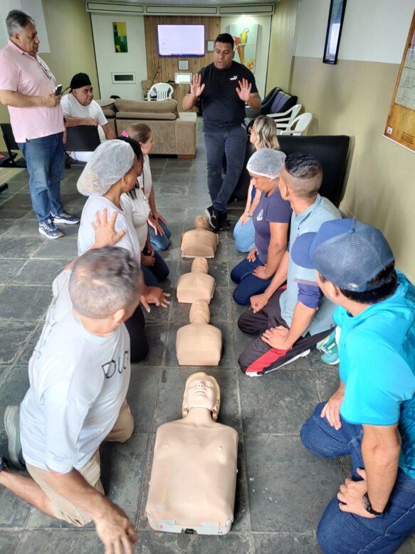 Sindicato da Sorocabana promove treinamento de primeiros socorros em Itanhaém (SP)