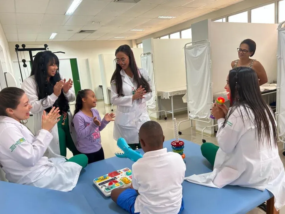 Policlínica de Formosa realiza ação inclusiva para pacientes com Síndrome de Down Policlínica de Formosa realiza ação inclusiva para pacientes com Síndrome de Down