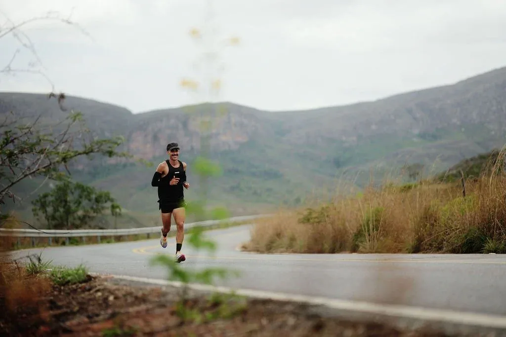 Olympikus dá a largada para seus 50 anos com o Festival Bota Pra Correr na Serra do Cipó
