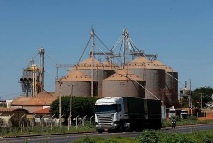 Crescimento do volume de fretes do agro impulsiona investimentos em segurança contra roubo de cargas