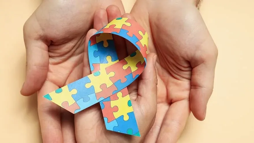 Desafios e oportunidades para inclusão de pessoas com autismo no mercado de trabalho