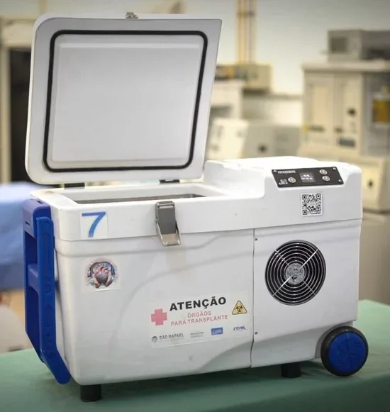 Nova embalagem inteligente para transporte de órgãos utiliza tecnologia e ciência para revolucionar a logística de transplantes no Brasil