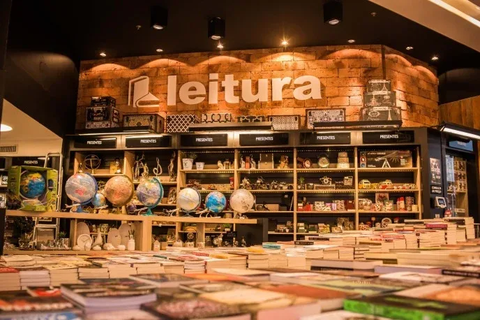 Telas off livros on: Leitura relança a Campanha Compre 2, Leve 3