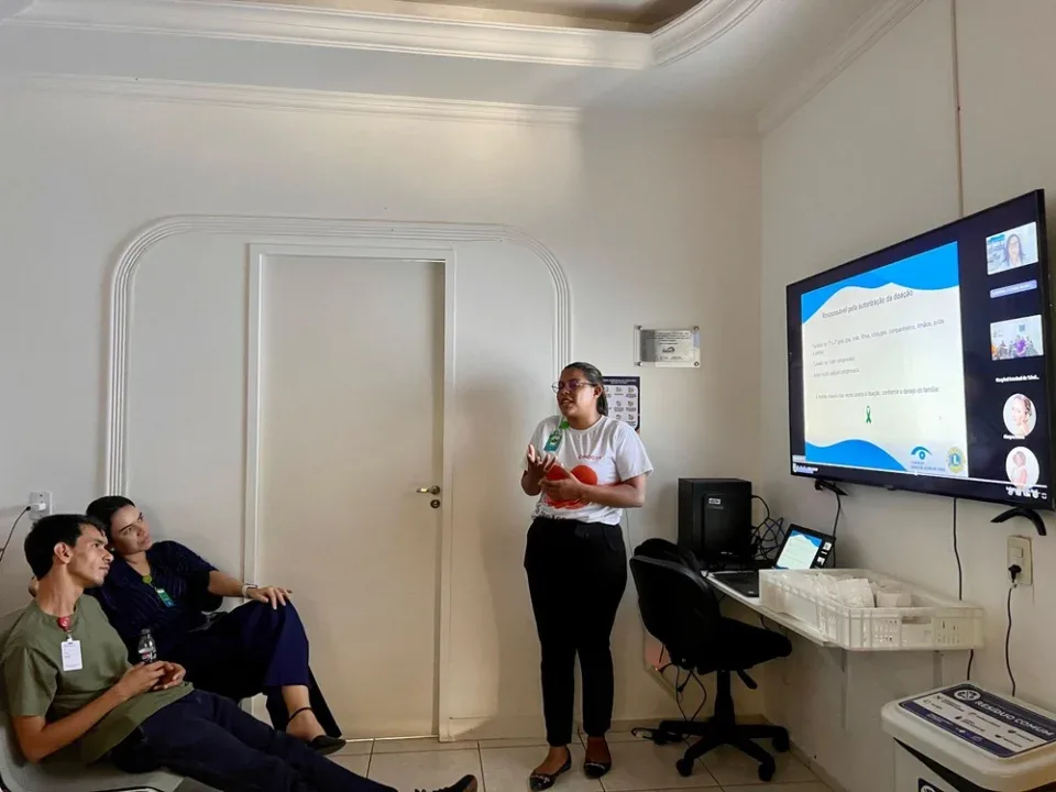 Hetrin promove capacitação sobre avaliação de doadores de tecidos oculares