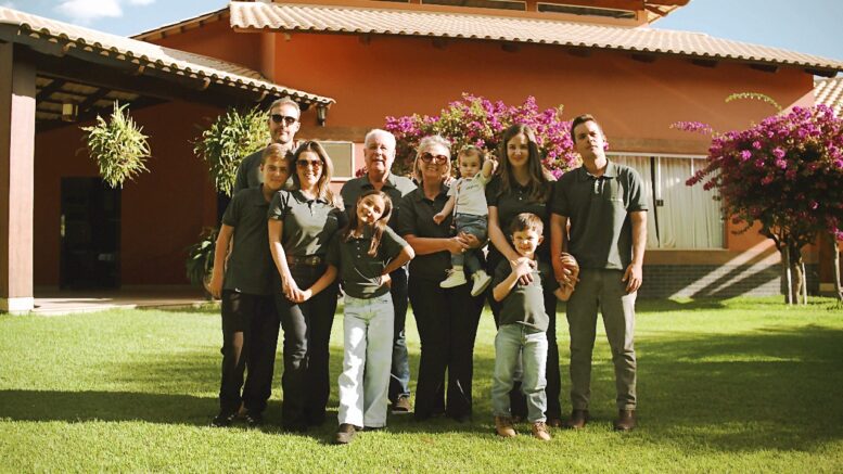 Novo episódio de Rota Regenerativa destaca o papel das famílias na construção de um agro de olho futuro Novo episódio de Rota Regenerativa destaca o papel das famílias na construção de um agro de olho futuro