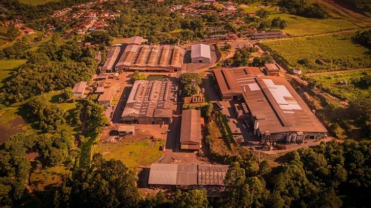 Empresa RIO chegará aos 80 anos de atividades com um bom motivo para comemorar: ter o consumo de energia total e comprovadamente renovável Empresa RIO chegará aos 80 anos de atividades com um bom motivo para comemorar: ter o consumo de energia total e comprovadamente renovável