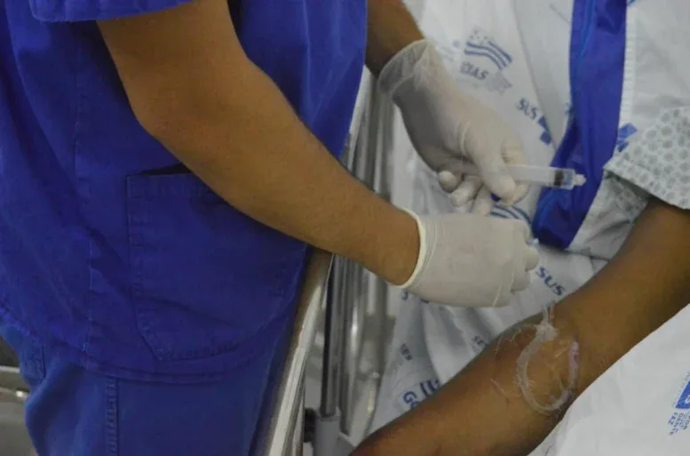 Dores do corpo persistentes geram mais de 1.300 atendimentos no HEF