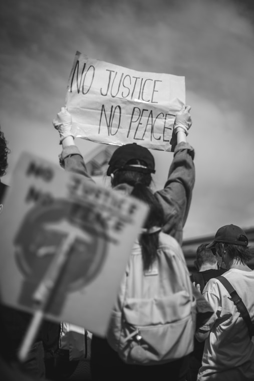 Um Judiciário caro e injusto: ativismo, militância e interesses privados