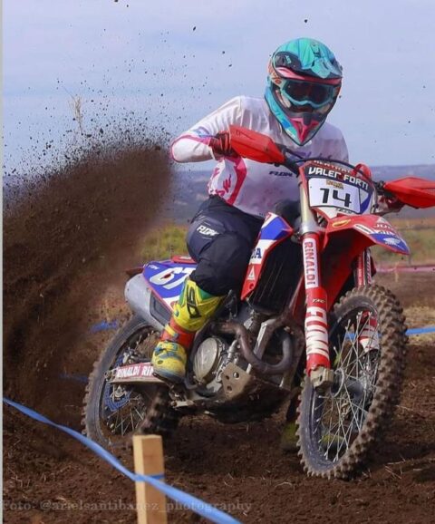 Líder no Latino-Americano de Enduro, Valentina Forti defende a Rinaldi na rodada final