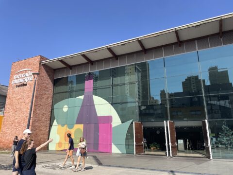Mercado Municipal de Curitiba promove Festa do Dia das Crianças com atrações gratuitas e campanha solidária