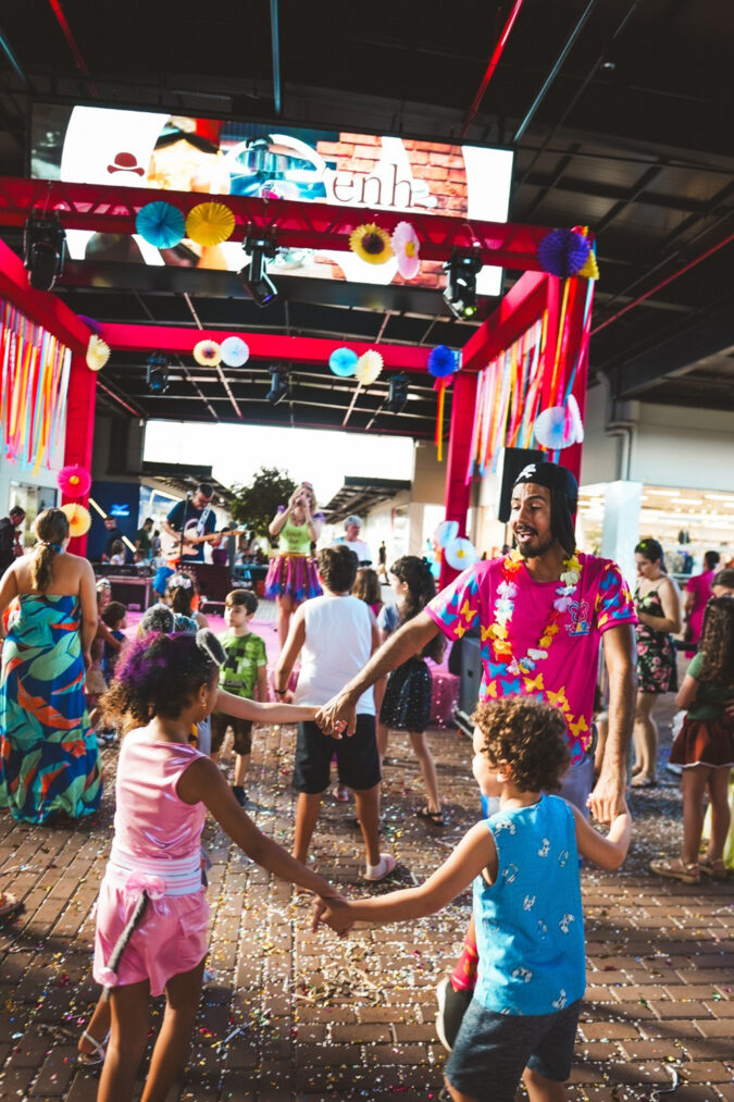 Carnaval do Santa Maria Outlet percorre os ritmos e estilos da festa pelo Brasil