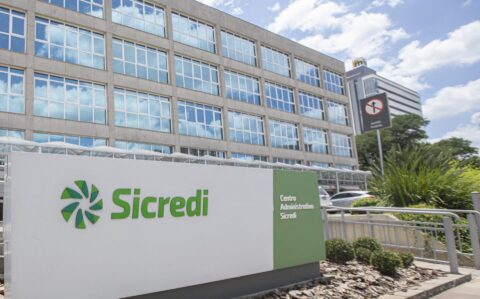 Sicredi é destaque no Top 5 de projeções econômicas do Banco Central Sicredi é destaque no Top 5 de projeções econômicas do Banco Central