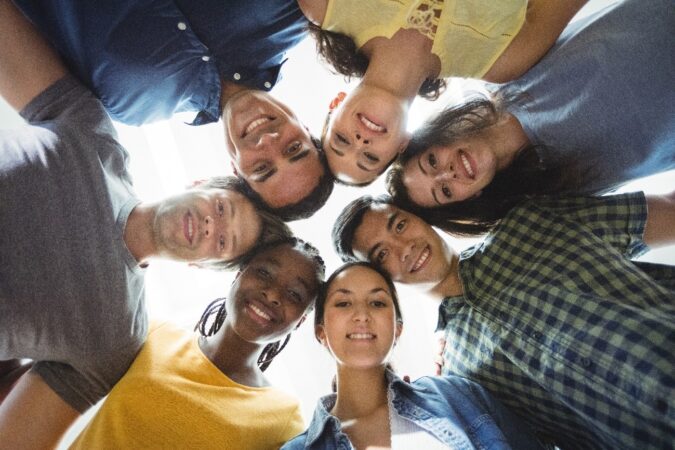 Da infância à vida adulta: a importância de reconhecer as múltiplas juventudes no Brasil