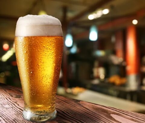 Entre o exemplo e a educação: o papel dos pais no consumo de álcool dos filhos Entre o exemplo e a educação: o papel dos pais no consumo de álcool dos filhos