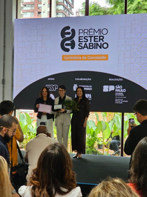Manoela Martins, pesquisadora que integra o ecossistema do Supera Parque é premiada na categoria “Jovem Pesquisadora” do Prêmio Ester Sabino Manoela Martins, pesquisadora que integra o ecossistema do Supera Parque é premiada na categoria “Jovem Pesquisadora” do Prêmio Ester Sabino
