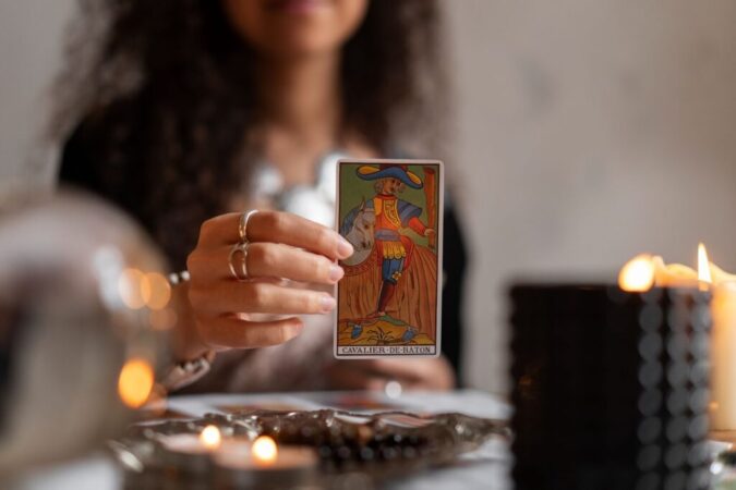 O que é mapa astral e o que são previsões no tarot
