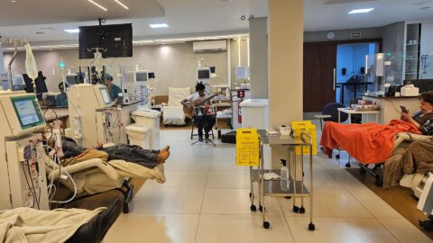 Sentran realiza ação de Dia das Mães em clínicas de hemodiálise de Ribeirão Preto