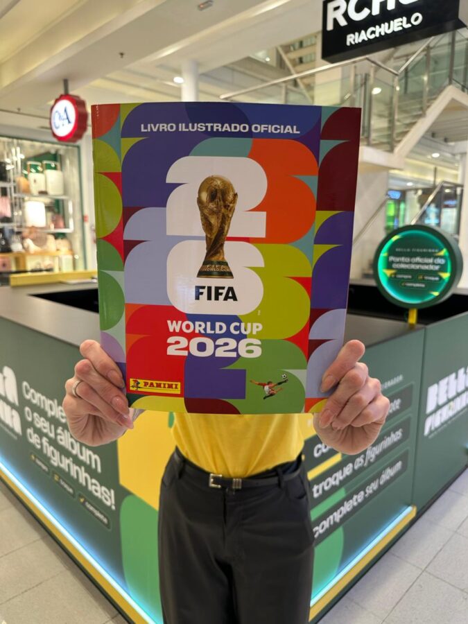 Shopping Curitiba inaugura espaço para compra e troca de figurinhas da Copa
