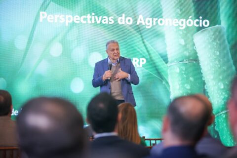 “Mantenham-se vivos, vai passar!”, afirma Roberto Rodrigues durante o lançamento do primeiro LIDE Agronegócio do Brasil