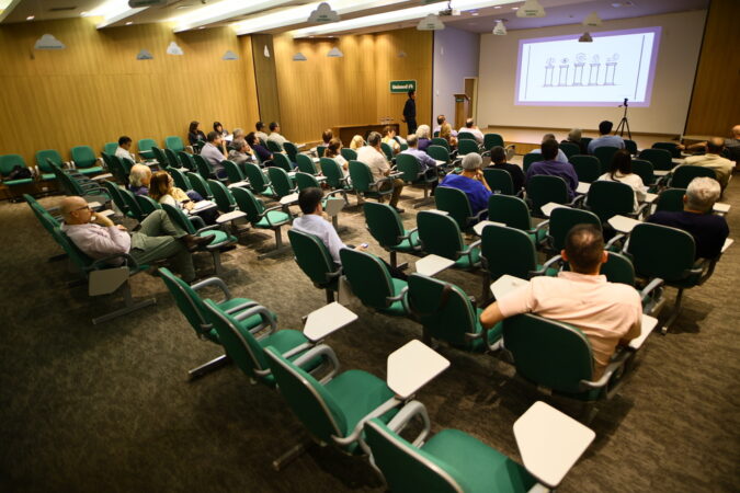 Unimed Ribeirão Preto promove encontro sobre IA e medicina