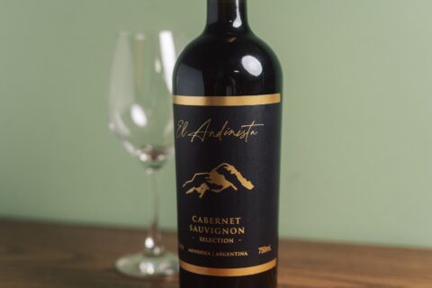 Shopping Curitiba lança campanha de Dia dos Pais com vinho argentino Shopping Curitiba lança campanha de Dia dos Pais com vinho argentino