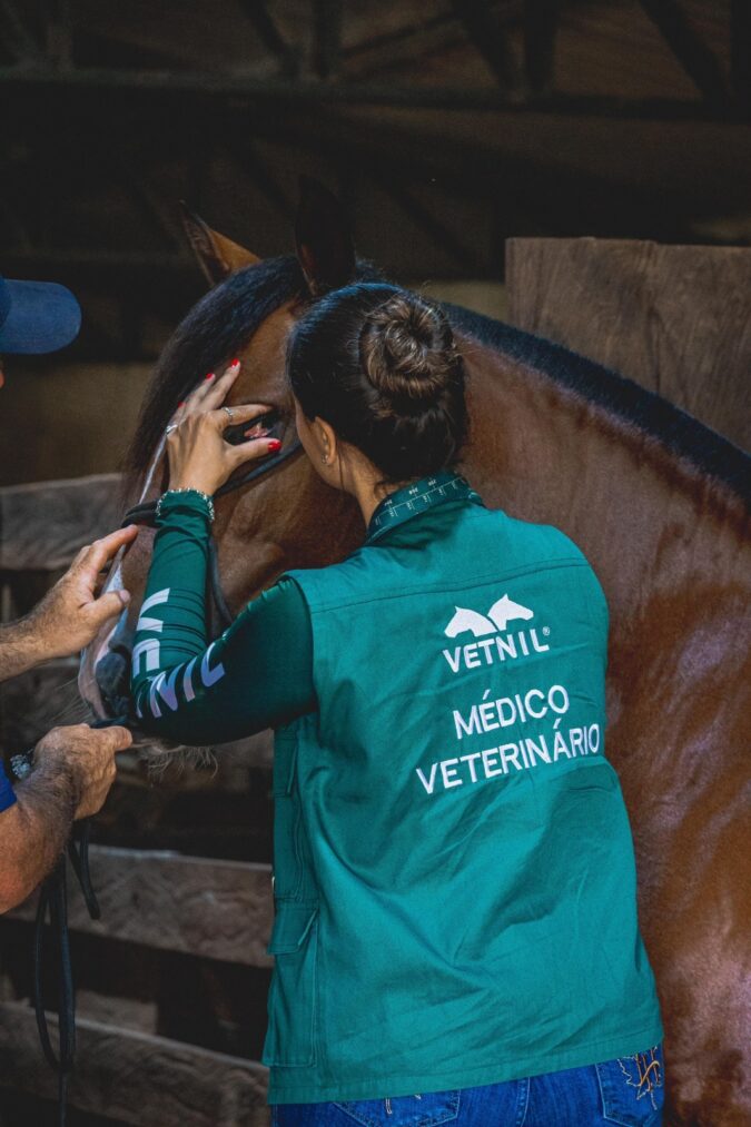 Vetnil fortalece atuação na medicina veterinária equina durante a XXVI edição da Conferência Anual da ABRAVEQ