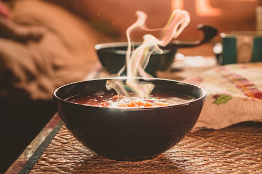 Alimentação noturna: o que consumir para garantir uma digestão tranquila