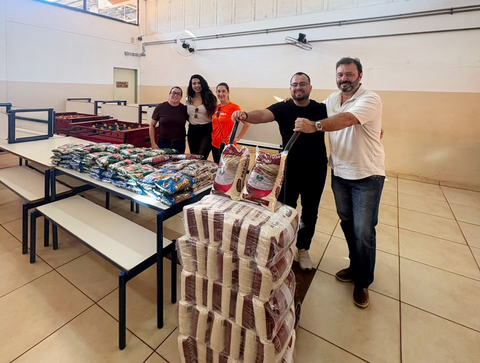 Ação solidária arrecada agasalhos e alimentos para instituições sociais