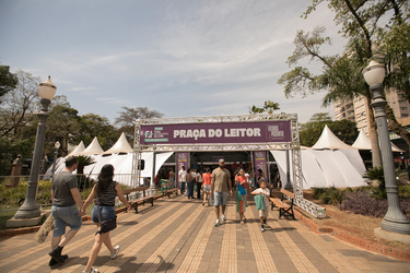 FIL chega aos 25 anos com 7 milhões de visitantes e mais de 3 mil autores