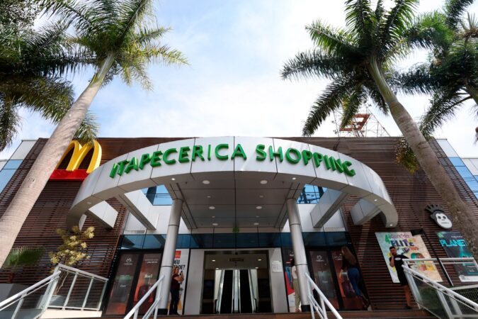 Itapecerica Shopping terá eletroposto para carregamento de veículos elétricos