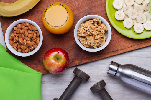Alimentação pré e pós-treino: o que consumir para maximizar o rendimento e a regeneração