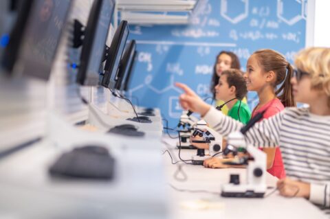 Aprendizagem contínua e o papel da escola no preparo dos estudantes para o futuro Aprendizagem contínua e o papel da escola no preparo dos estudantes para o futuro