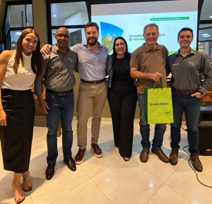 Sicredi Dexis reúne produtores e investidores em eventos sobre economia e agronegócio